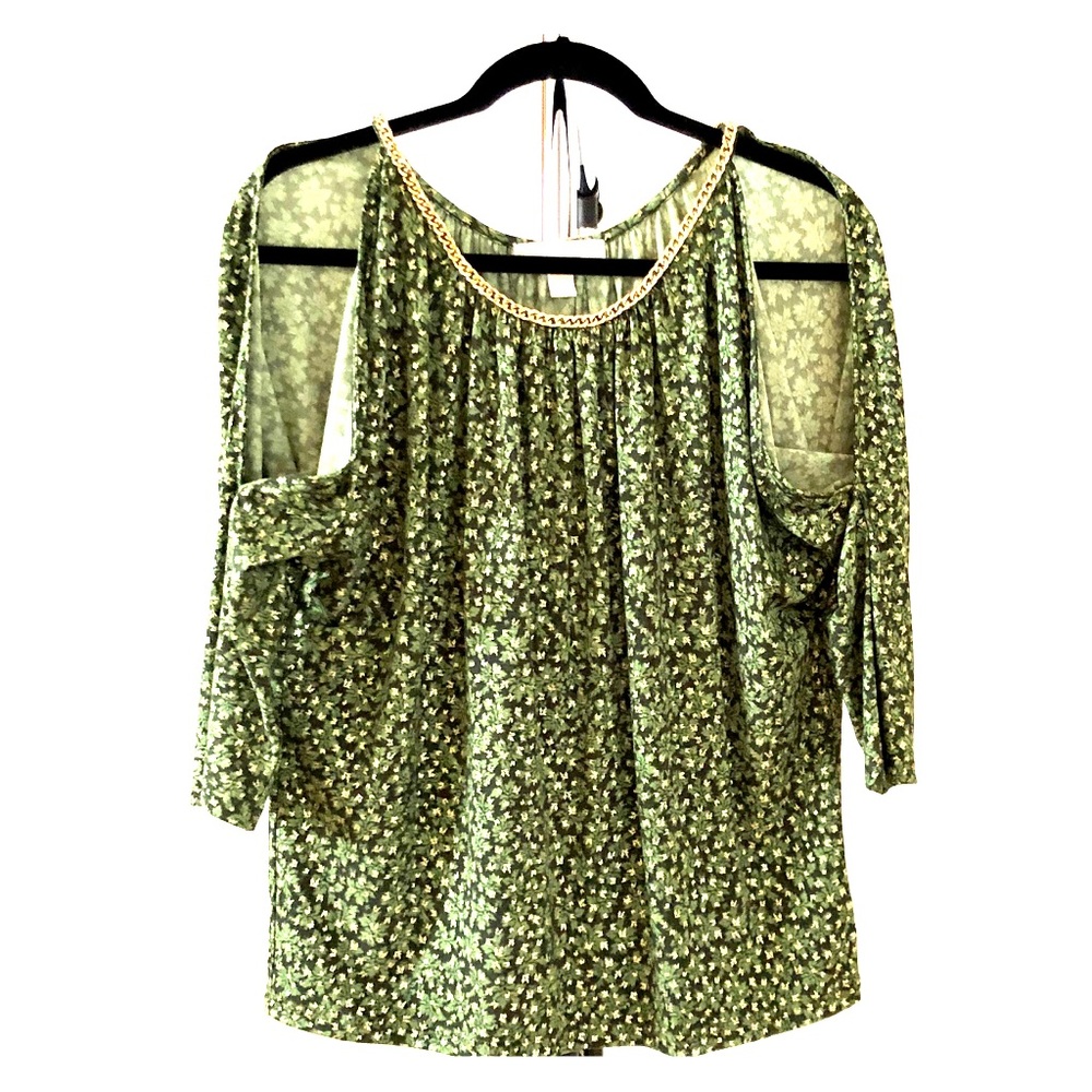 Cold shoulder top